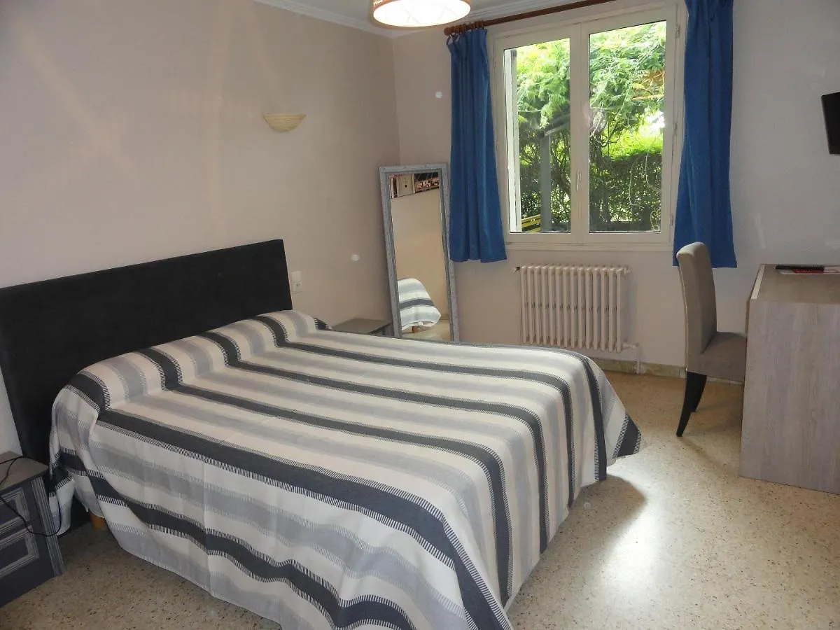 Hotel De L'Ile Avignon 2*,  France